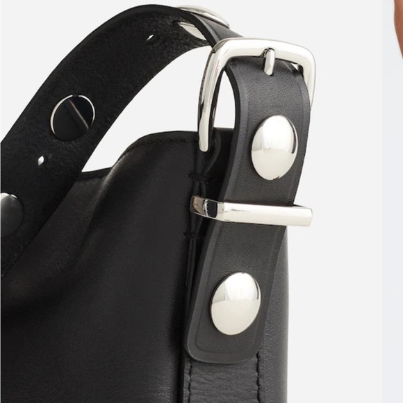 Madewell The Essential Micro Bucket Tote Black Silver Grommets Leather - Picture 4 of 10